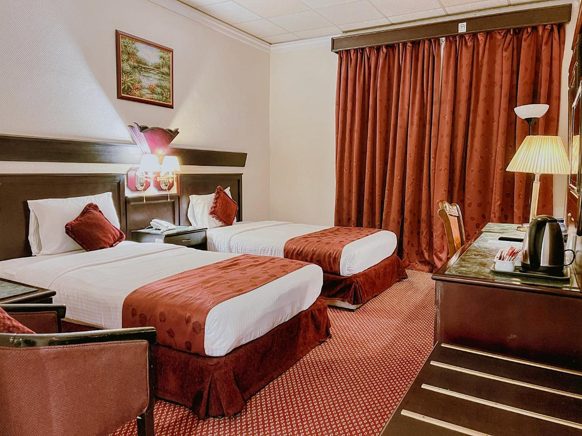 Claridge Hotel Dubai Exterior photo