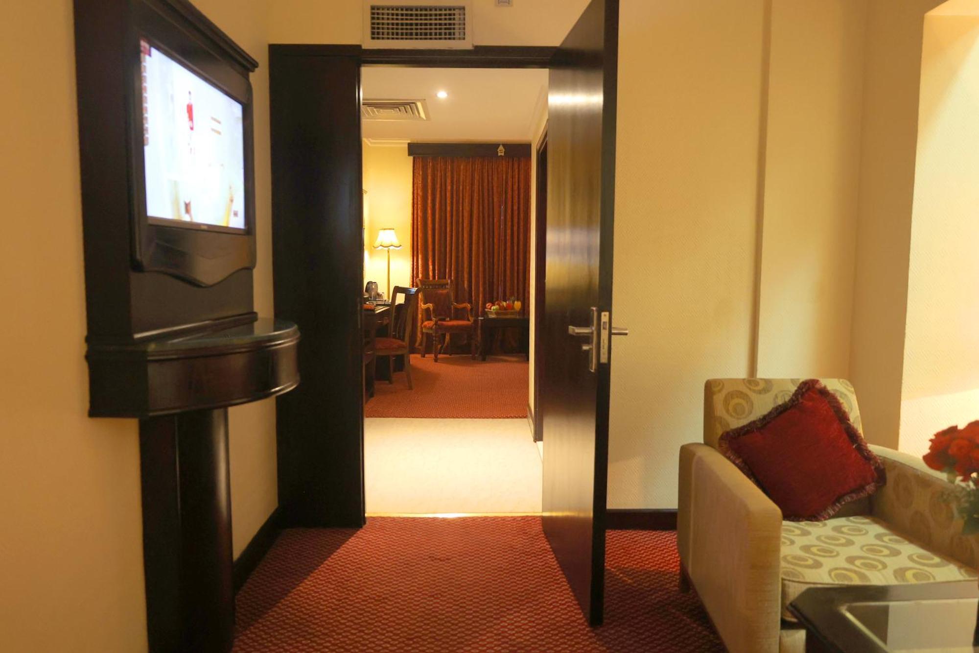 Claridge Hotel Dubai Exterior photo